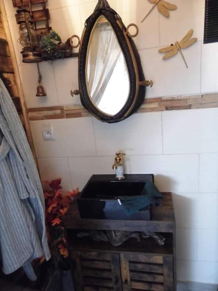 L'Histoire De L'Ouest , Jacuzzi Appartement โดล ภายนอก รูปภาพ